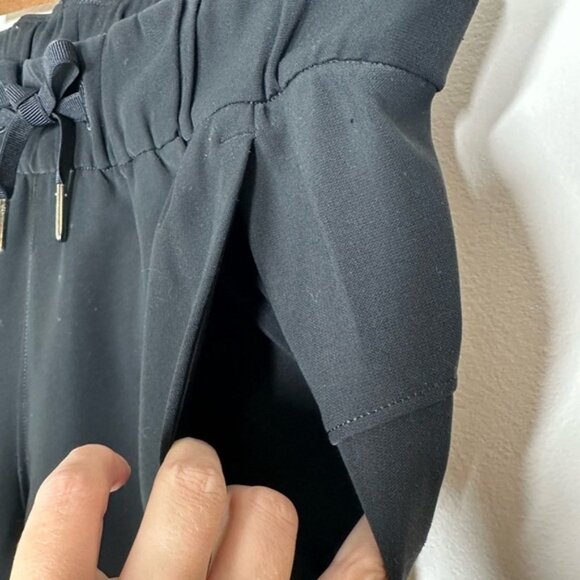 Lululemon On The Fly Pant Woven 27; Black Size 2 - Picture 4 of 9